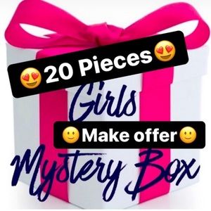 - 🧚‍♀️❌🔥Mystery box🧚‍♀️❌🔥of 20 pieces of girls kids clothing♥️